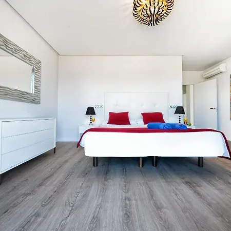 Ananda Vistas Villa *