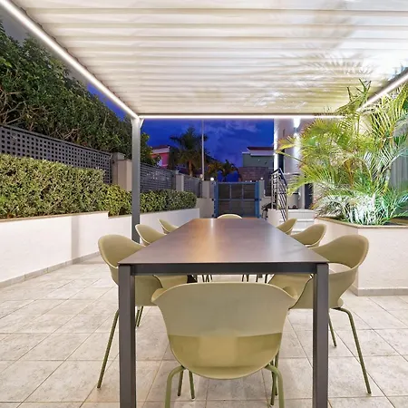 Ananda Vistas Villa *