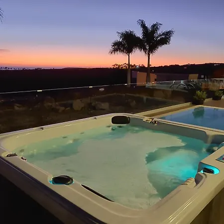 Ananda Vistas Villa *