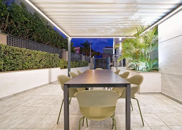 Ananda Vistas Villa *